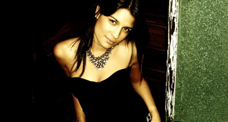 Julie Zorrilla – American Idol (Season 10)