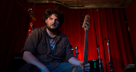 Jon Ryan plays a jaded musician in "Having Fun Up There."
